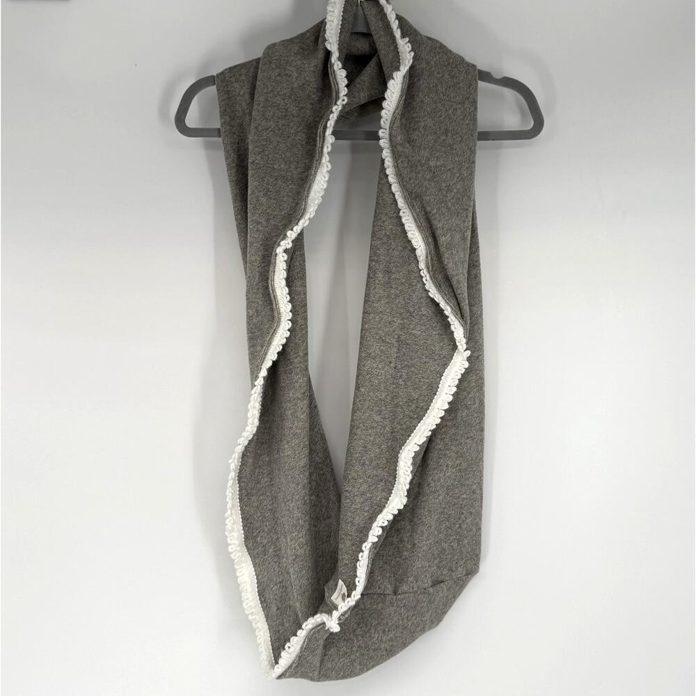 Farmhouse Frocks Infinity Loop Scarf OS Brown White Scalloped Fringe Minimalist